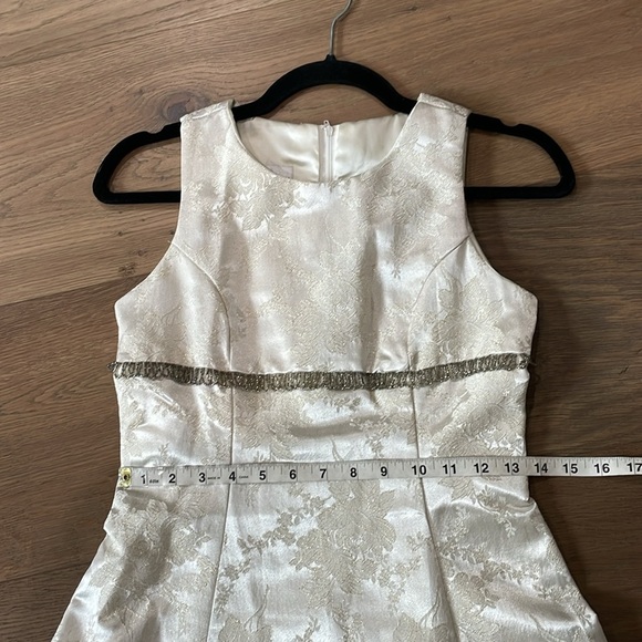 Jessica McClintock Girls Size 12 Beaded Floral Gown Dress Ivory Gold - Picture 12 of 14